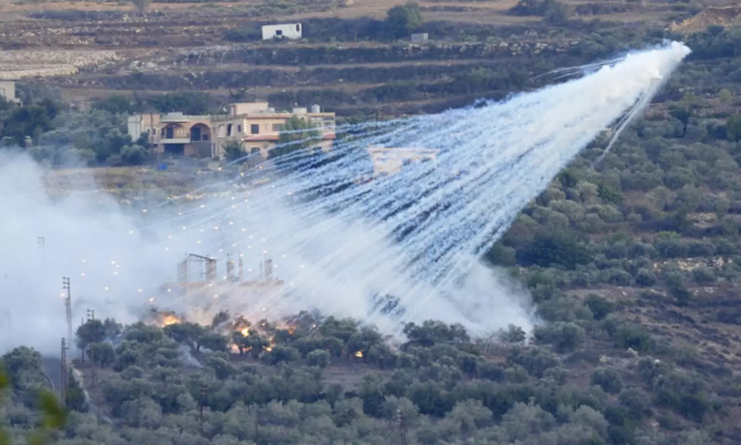 Israel accused of attacking Lebanon with white phosphorous