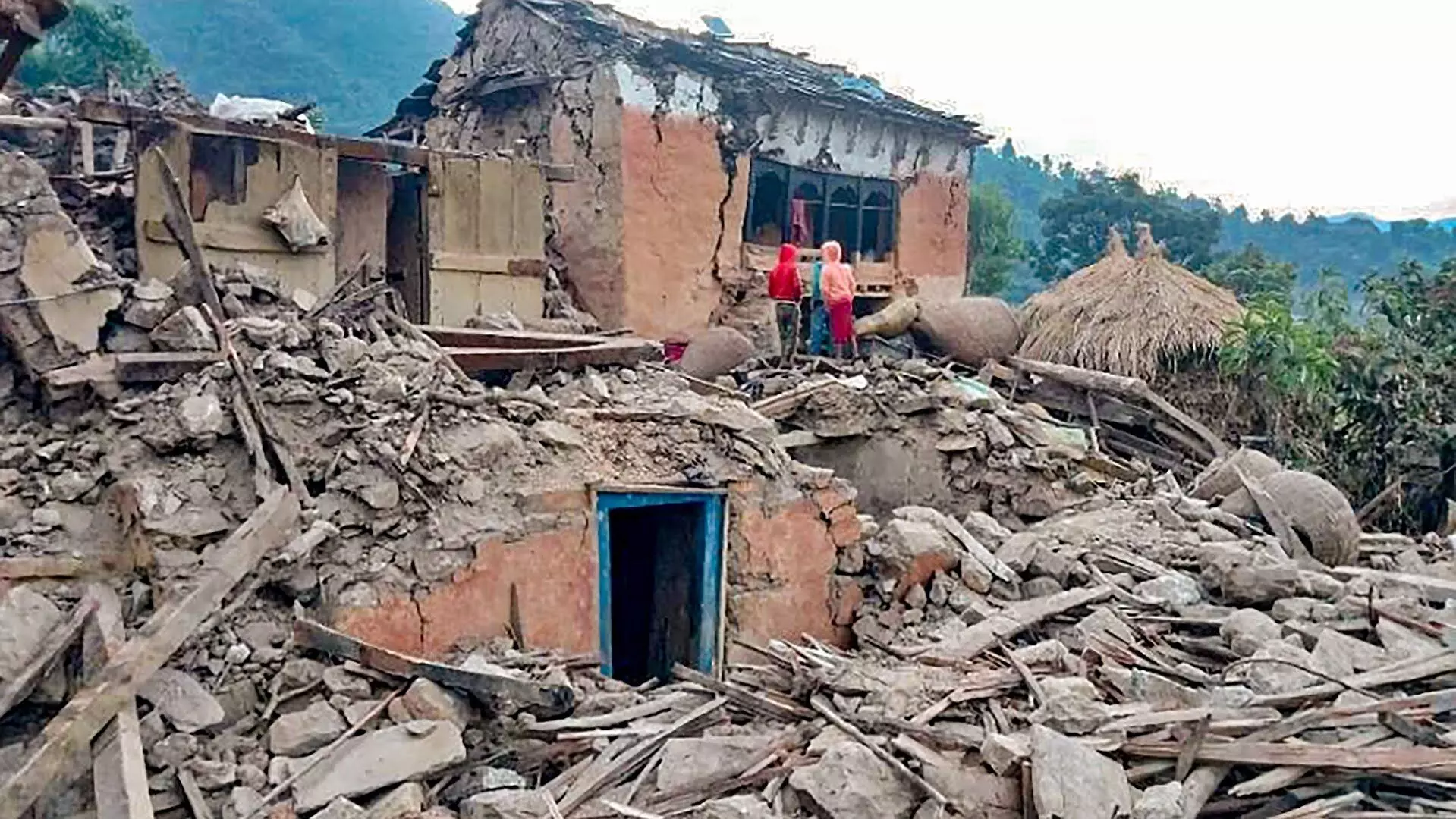 Nepal earthquake of 6.8 magniture kills 128 people