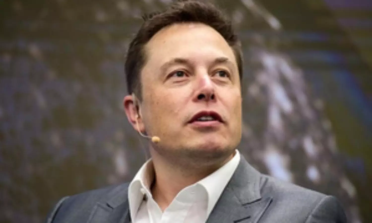 Musk to take on OpenAI with his better informed xAI "Grok"