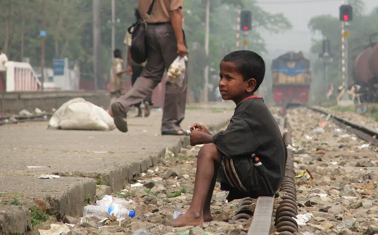 Railways will take care of kids living around rail tracks: report