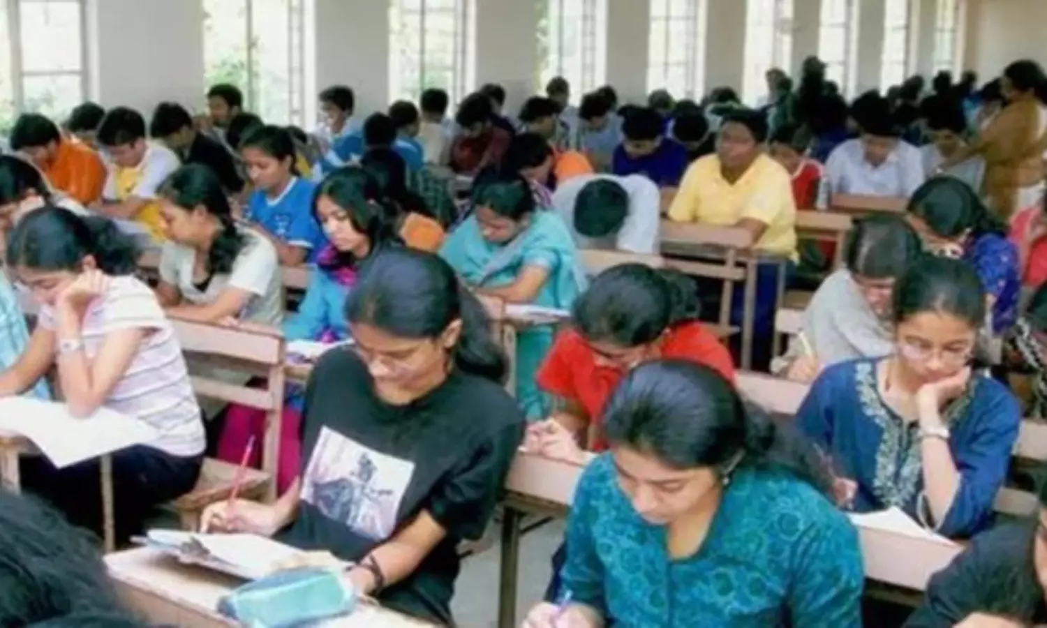 Karnataka bans candidates from wearing head cover to recruitment exams