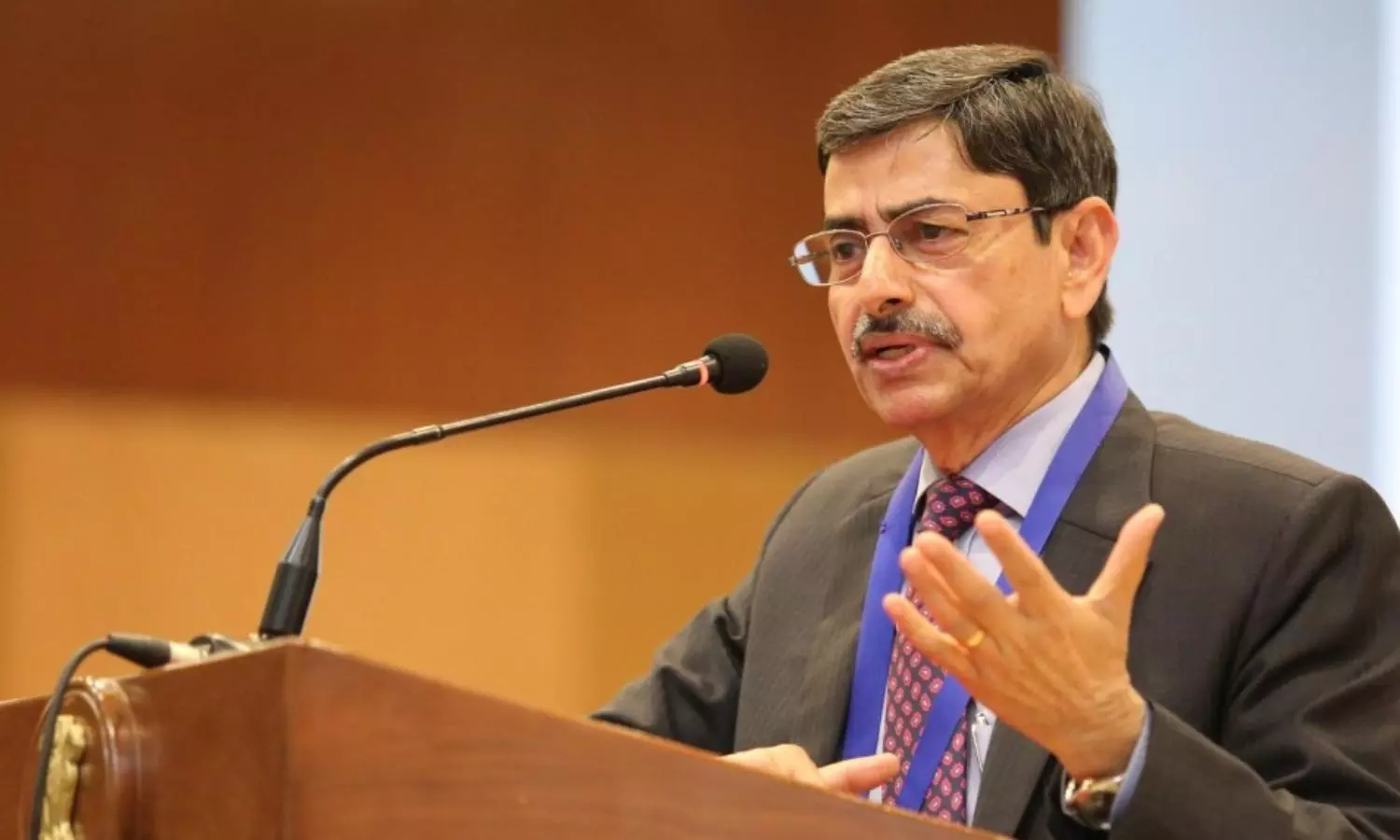 Supreme Court questions TN Governor over delay in clearing Bills