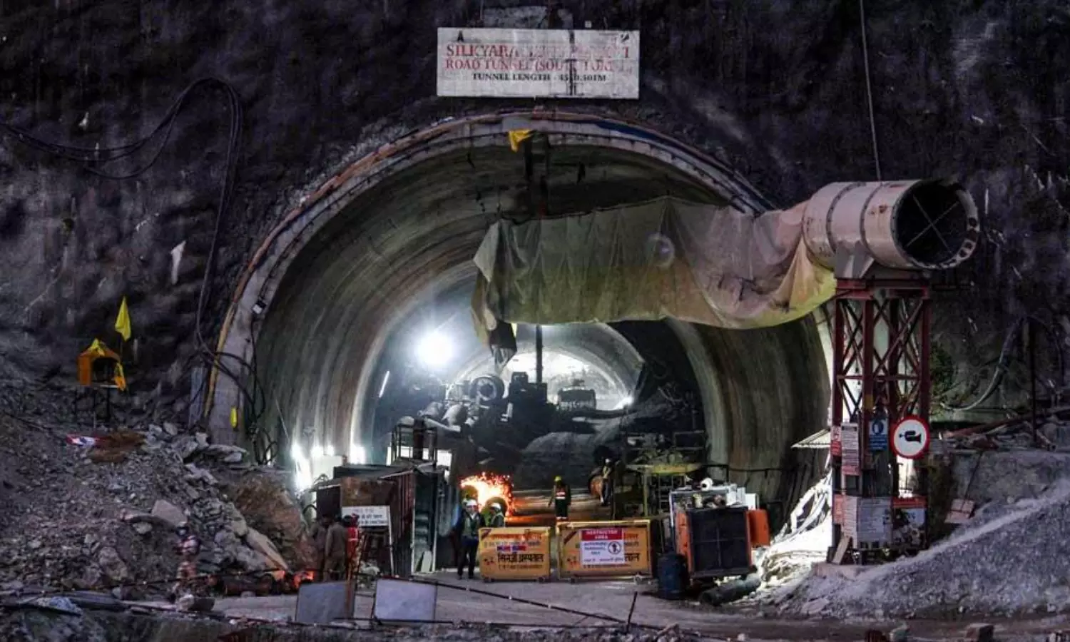 Uttarakhand tunnel collapse: rescuers drill over halfway to trapped workers