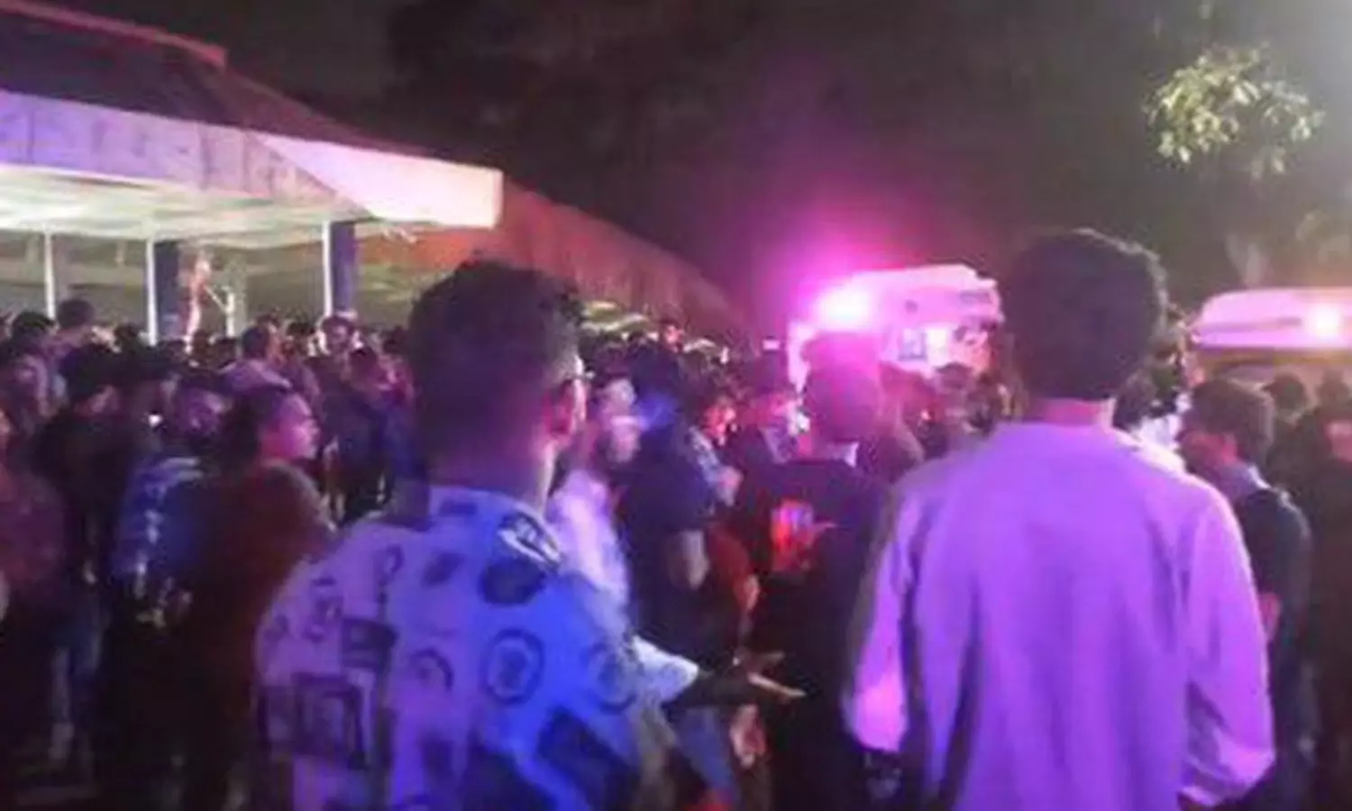 Sudden downpour and rush led to ‘freak accident’ killing 4: report