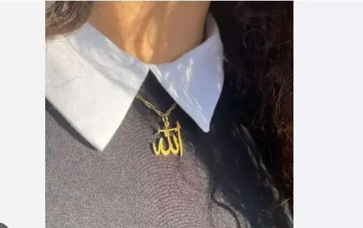 Students attack 15-year-old Muslim girl wearing ‘Allah’ necklace in Berlin