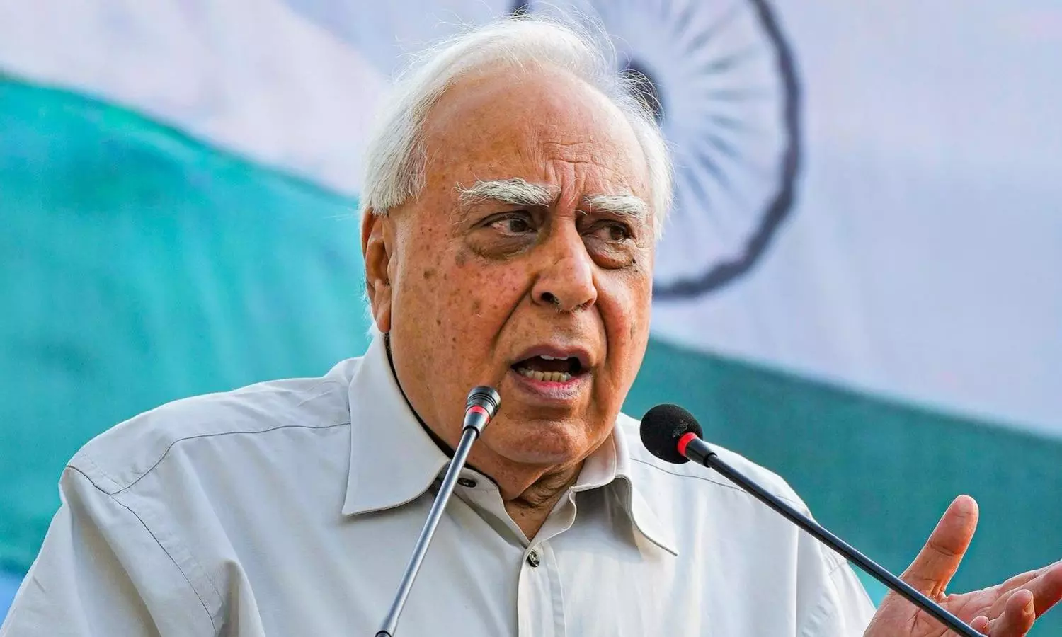 Centre appointing officers to make Delhi govt uncomfortable: Kapil Sibal