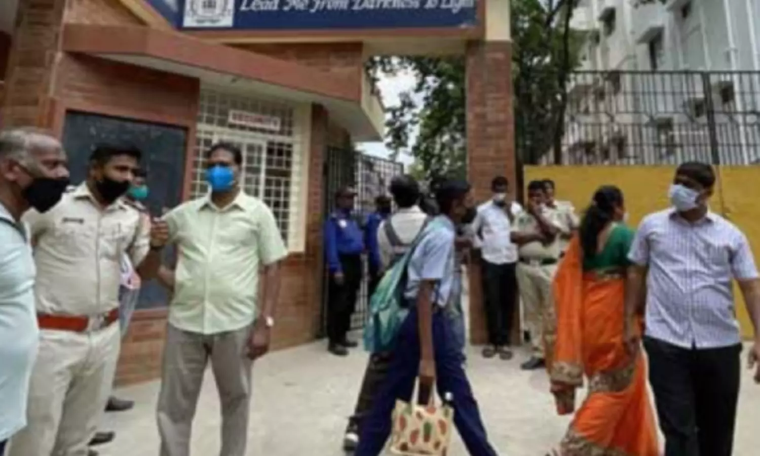 Several schools in Bengaluru get bomb threats, premises combed