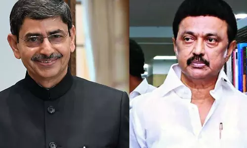 SC asks TN chief minister and Governor to talk and resolve pending bills issue