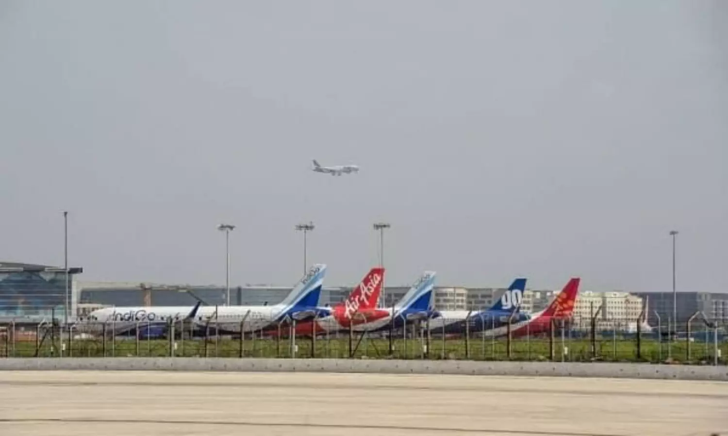 Around 20 flights diverted from Delhi airport due to bad weather