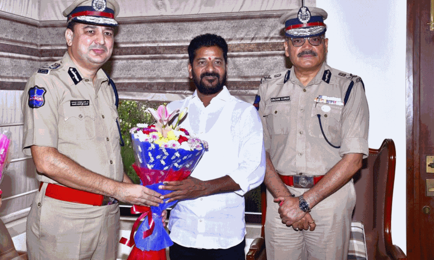 Telangana top cop suspended for meeting Congress chief during vote counting