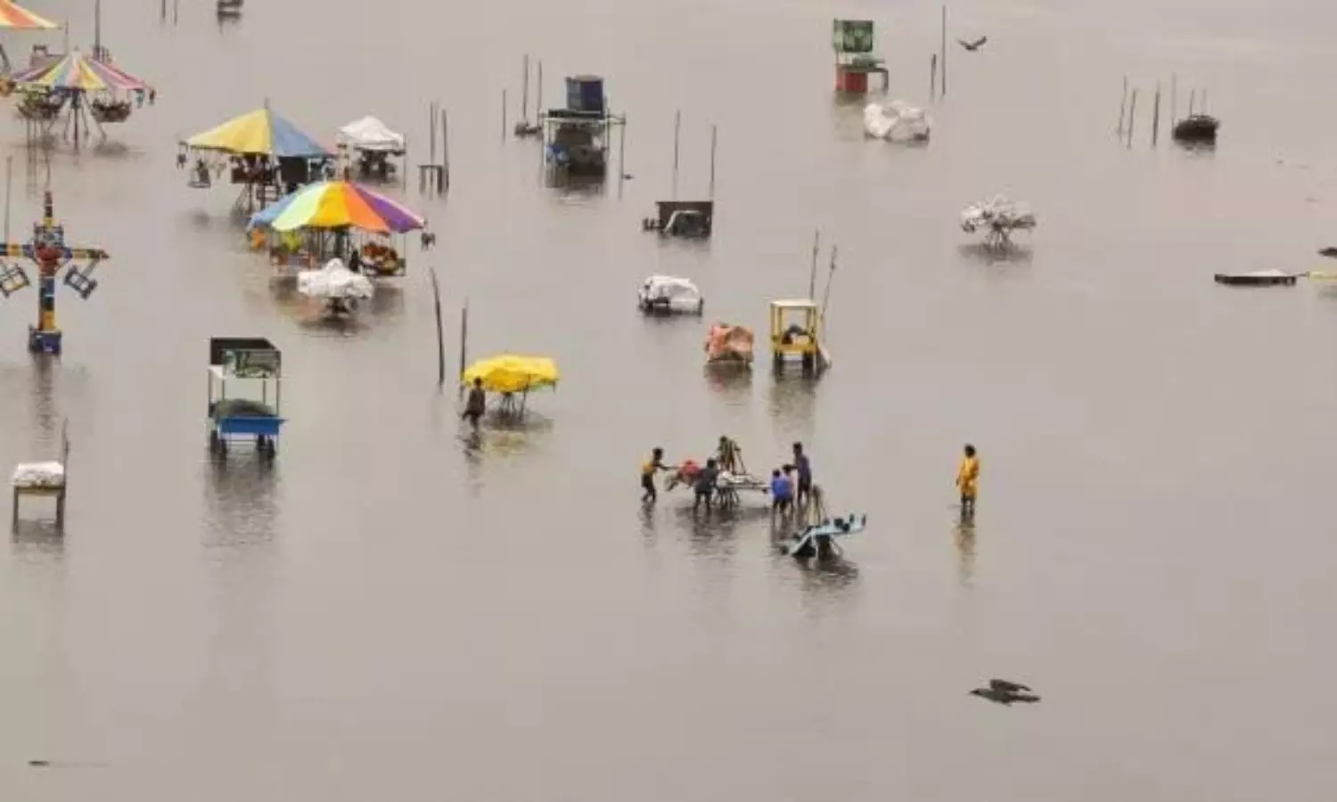 Chennai floods: CSK star cricketer expresses solidarity