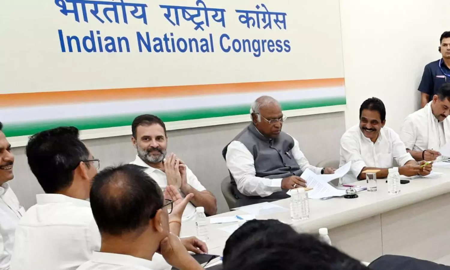Congress holds poll review meet for Rajasthan, Mizoram