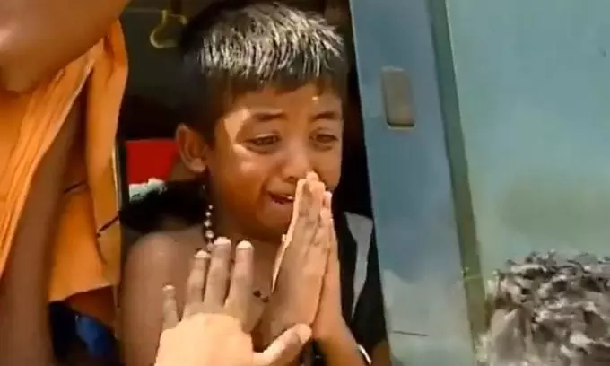 Right-wing accounts amplify false claims of child detention at Sabarimala