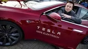 Tesla recalls 2 million US vehicles over autopilot system defects