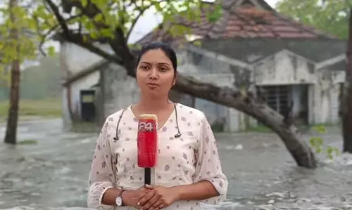 Kerala police implicates journalist in shoe hurling case, CPM Govt backs police