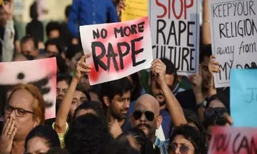 Rape survivor in UP protests at SPs office to get complaint lodged