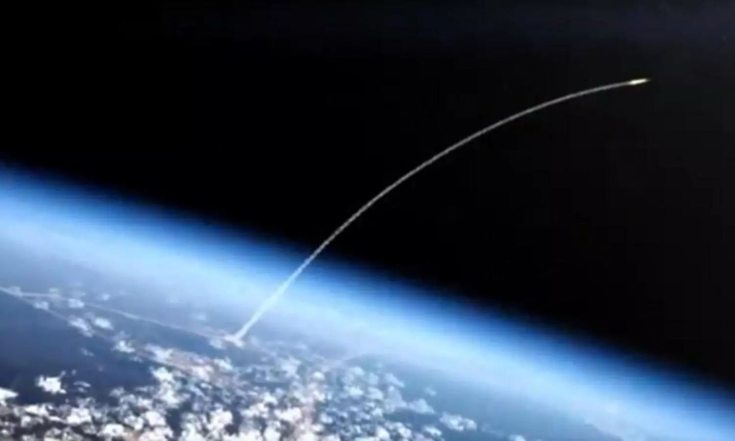 UAE announces plans to send astronaut to Moon’s orbit