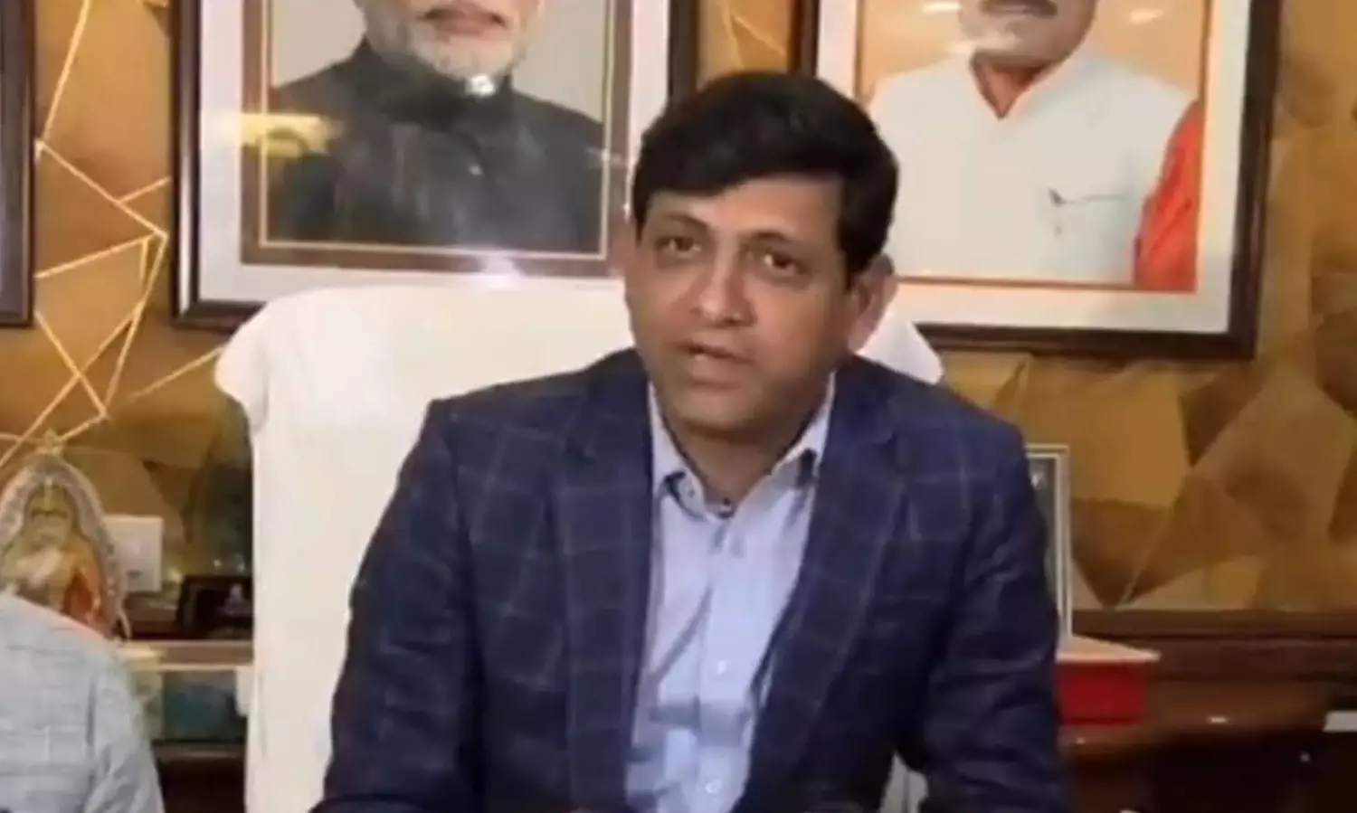 Indore mayor threatens malls to install Ram Mandir replicas