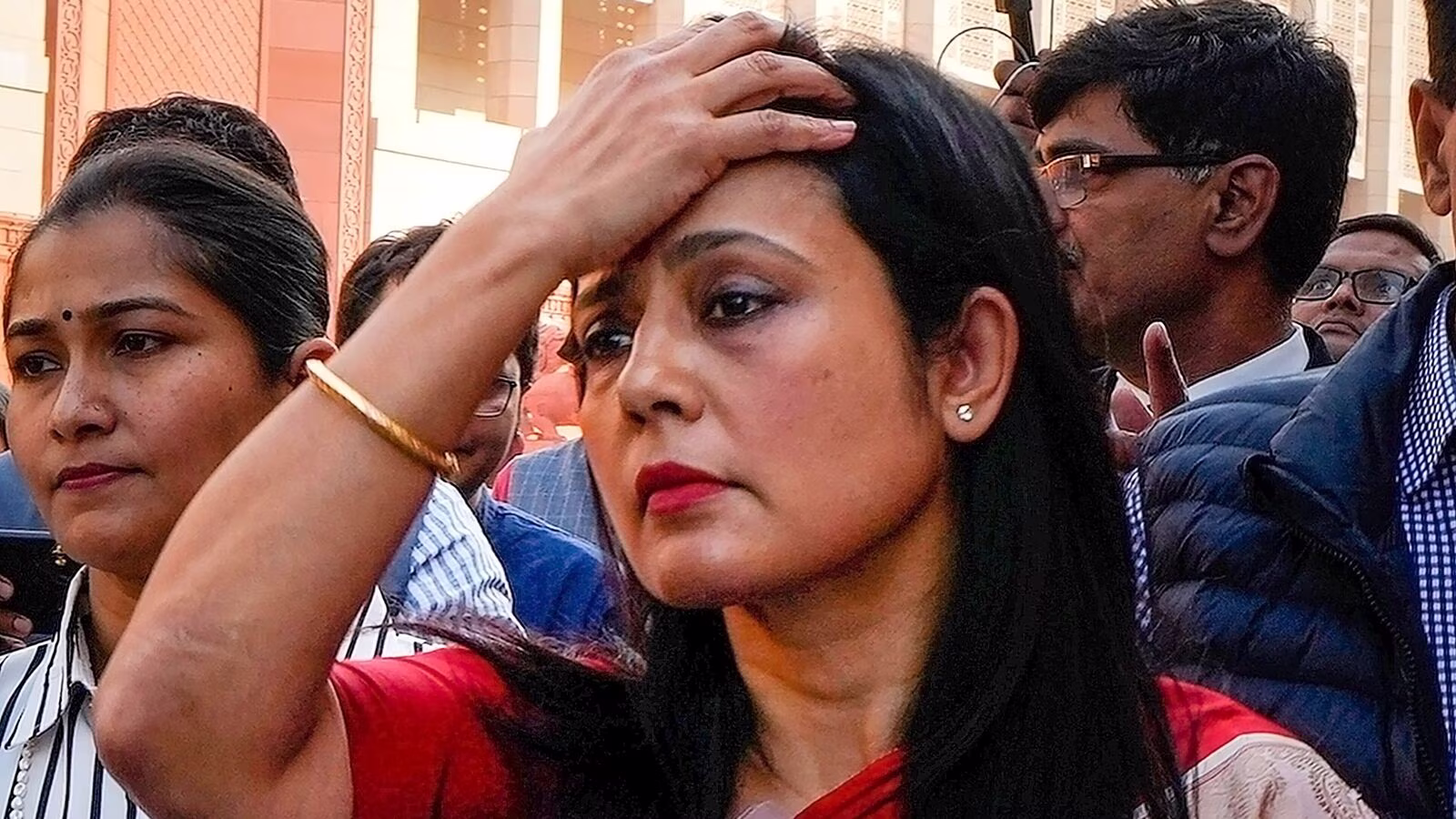 CBI seeks Lok Sabha Ethics Panel report on Mahua Moitra to probe more