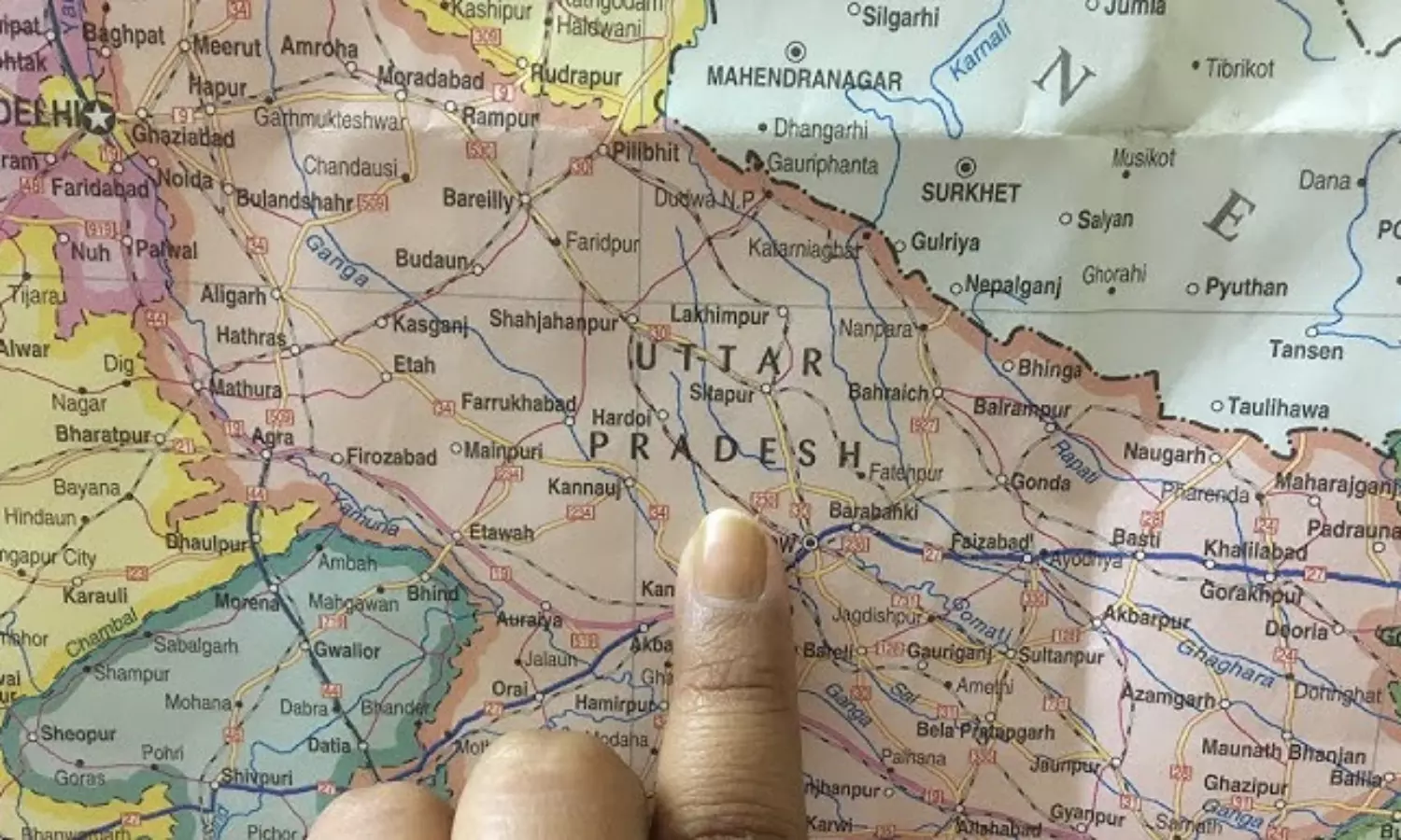 Mark boundaries between UP and Uttarakhand with pillars: Allahabad HC