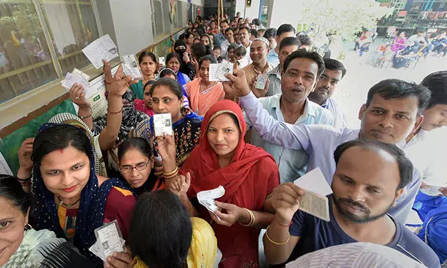 Delhis final electoral roll: 1.47 cr voters; surge in youth, women