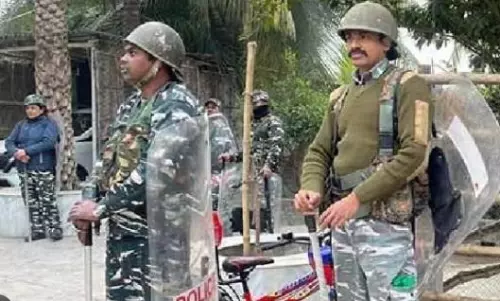 Marathon raid by ED officials underway at Shahjahan’s residence