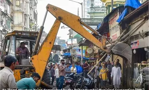 Bulldozing in Muslims dominated Mumbai’s Mohammed Ali Road Bulldozing in Muslims dominated Mumbai’s Mohammed Ali Road