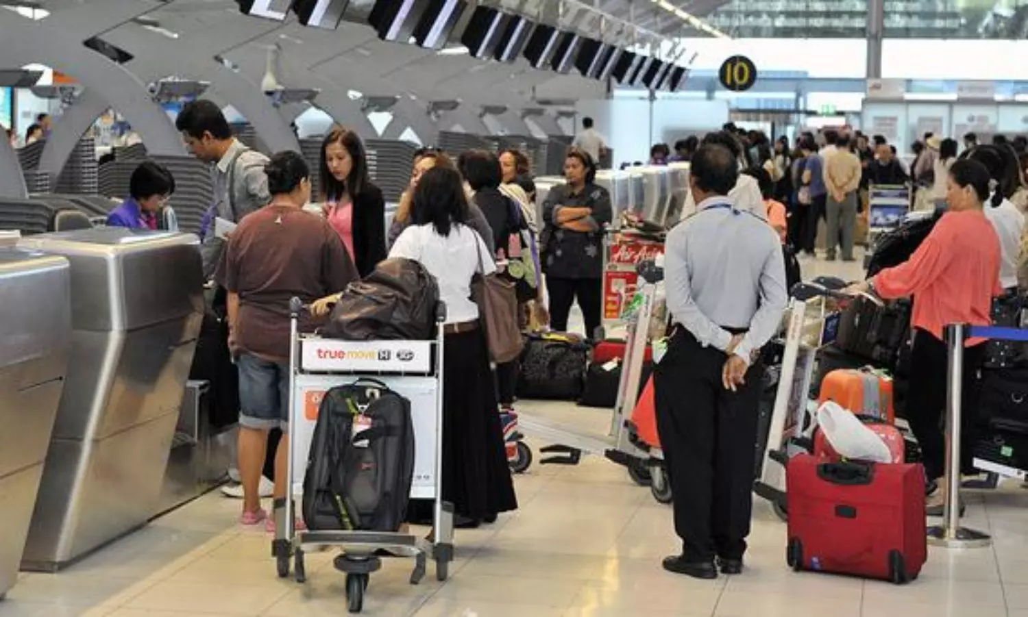 Russian man who flew to US found guilty of being a stowaway, because…