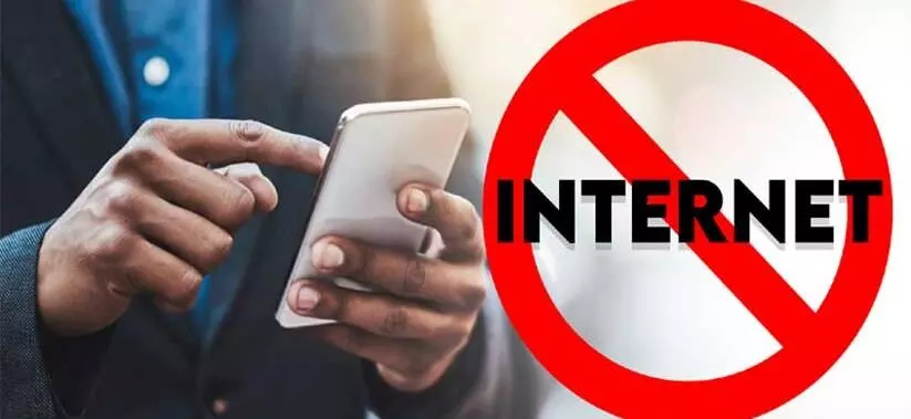 Mobile internet suspension in Manipur extended for 15 days