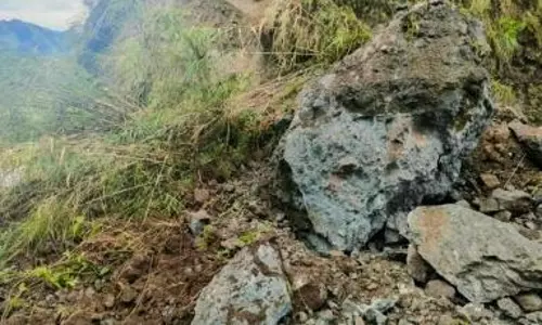 Death toll in Philippines landslide rises to 27, 89 missing
