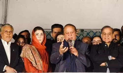 Nawaz Sharif fails to win majority, appeals rival parties to join hands to form unity govt