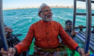 PM Modi goes underwater to visit submerged city of Dwarka