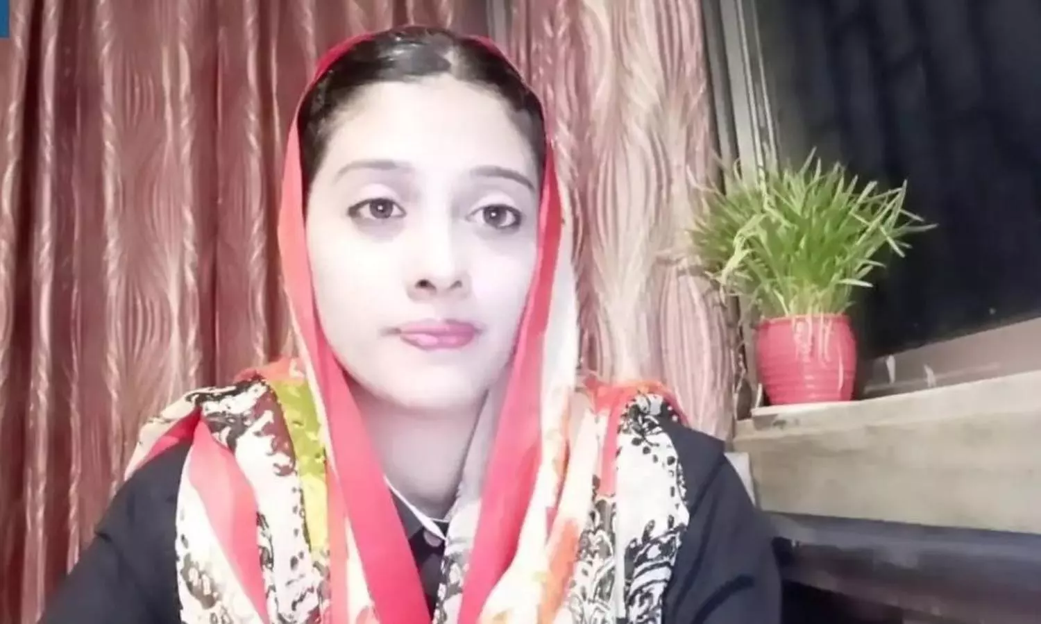 After praising India in the UK, Yana alleges brand smuggler treatment by Delhi customs