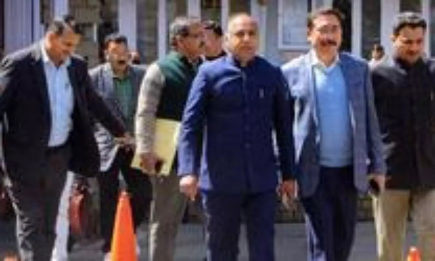 Himachal BJP leaders to meet Governor, ask for floor test