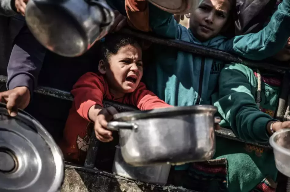 Childrens deaths from malnutrition in Gaza trigger international alarm