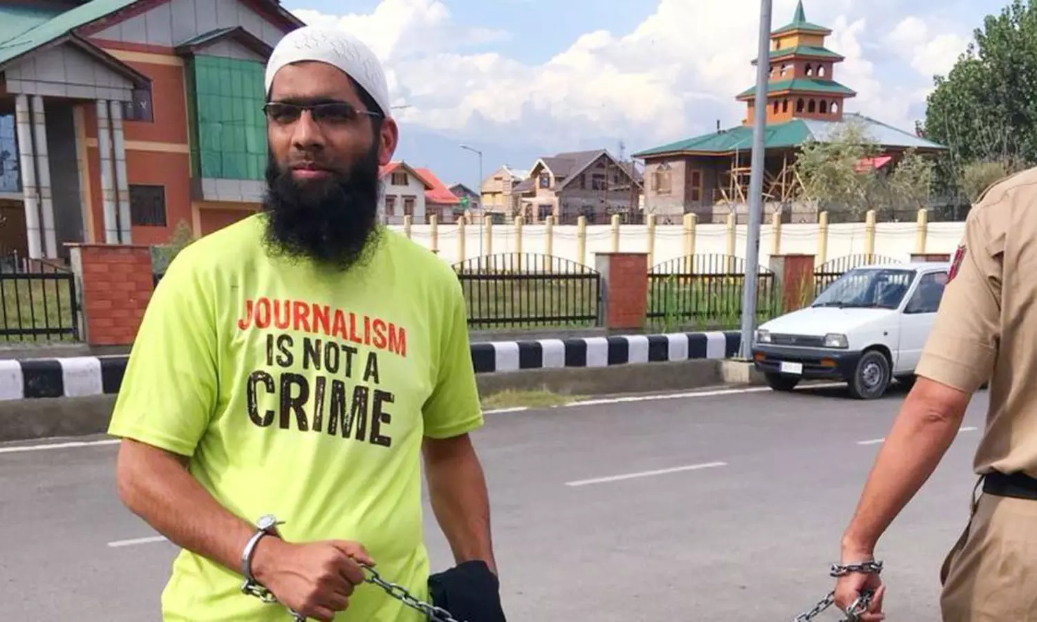 Days after his release, Kashmiri journalist Aasif Sultan rearrested over old case