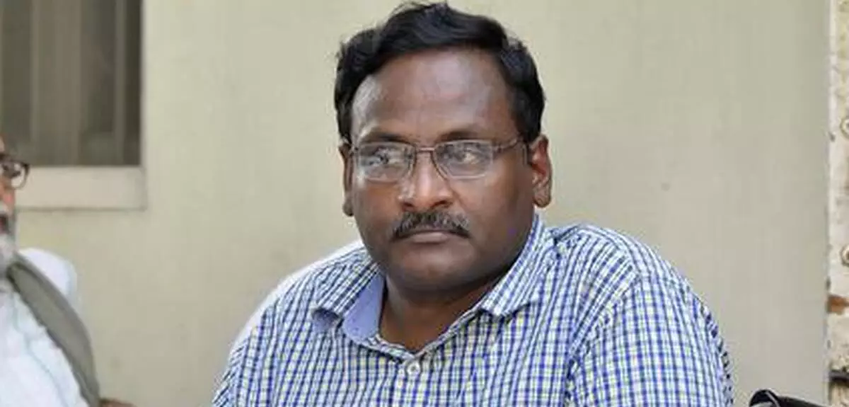 Bombay HC acquits ex-Delhi Uni professor Saibaba, 5 others in Maoist links case