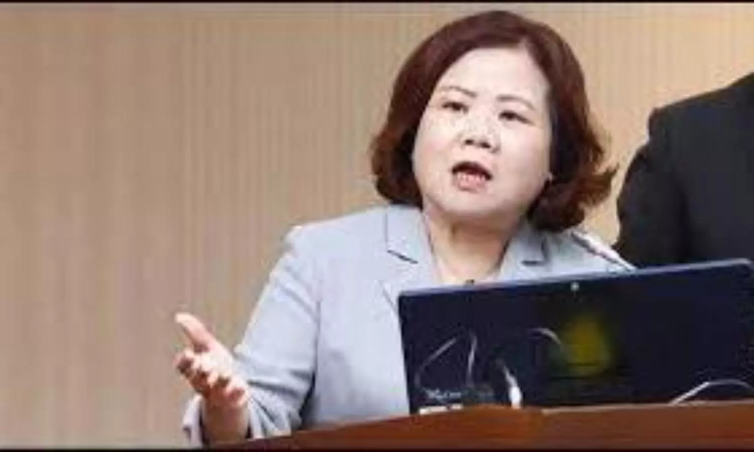 Taiwan minister apologies for her ‘racist’ remarks on Indian workers