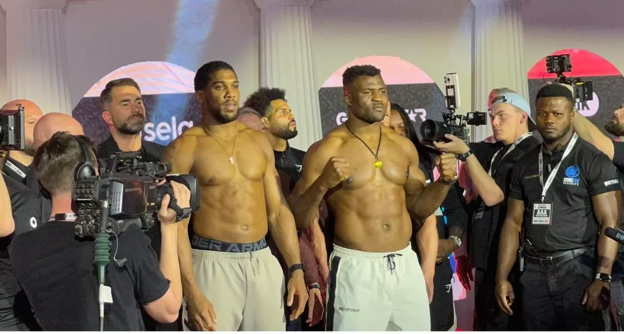 Riyadhs Knockout Chaos Undercard Weigh-In, Anthony Joshua vs. Francis Ngannou