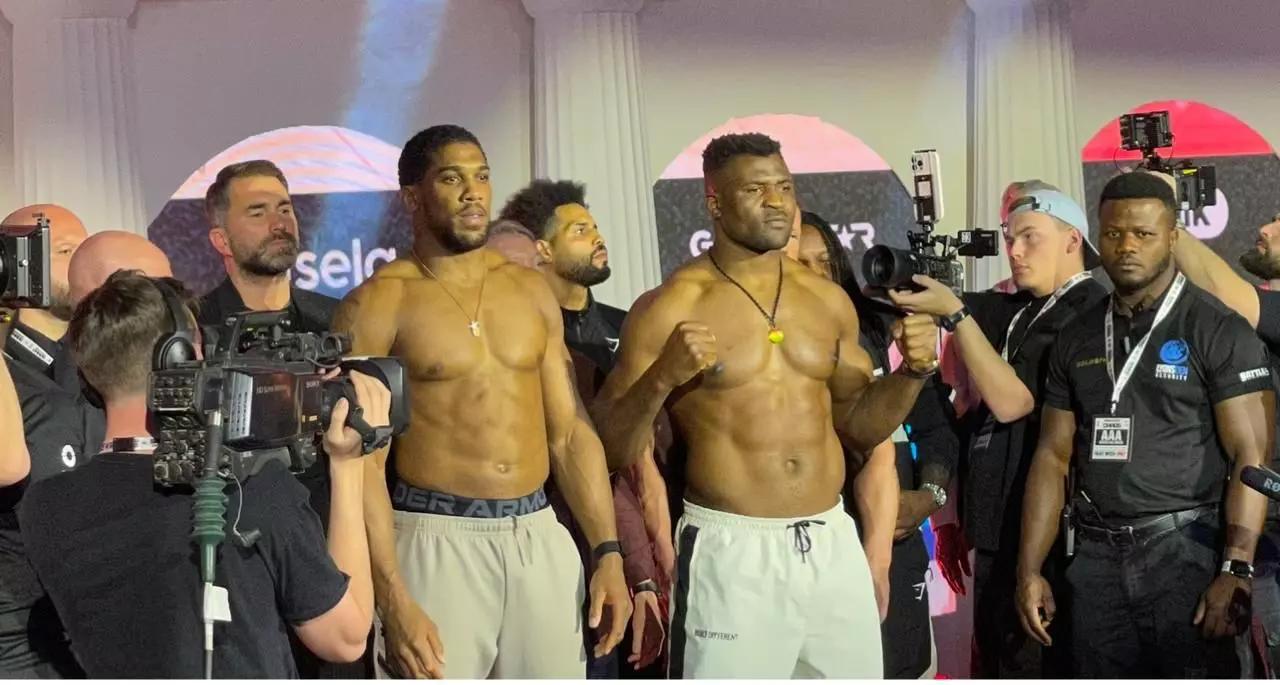 Riyadhs Knockout Chaos Undercard Weigh-In, Anthony Joshua vs. Francis Ngannou