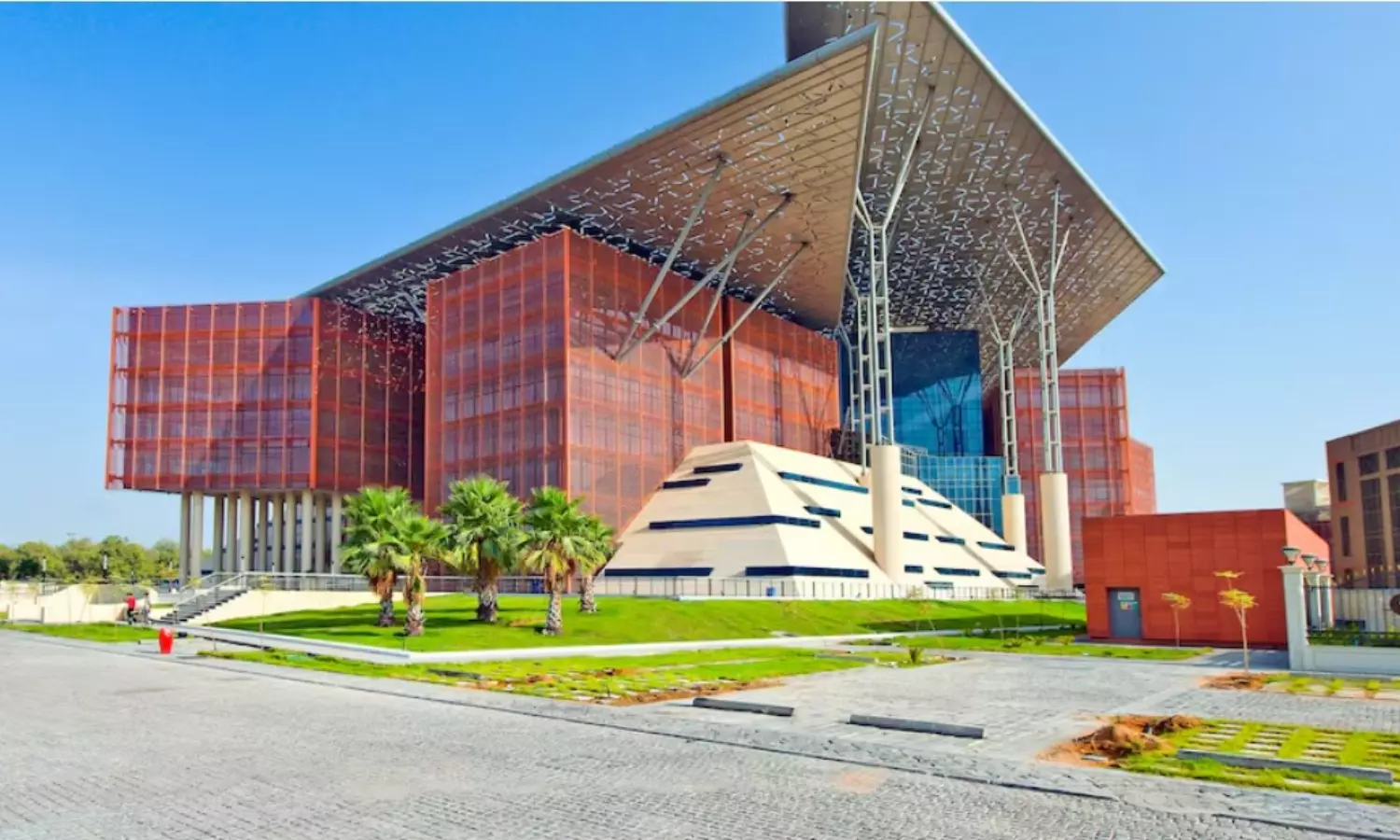 Abu Dhabi court adjourns trial for 84 individuals accused of terrorism