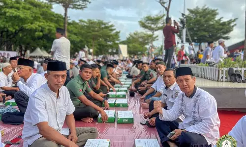 Saudi Arabia hosts largest iftar banquet in Indonesia