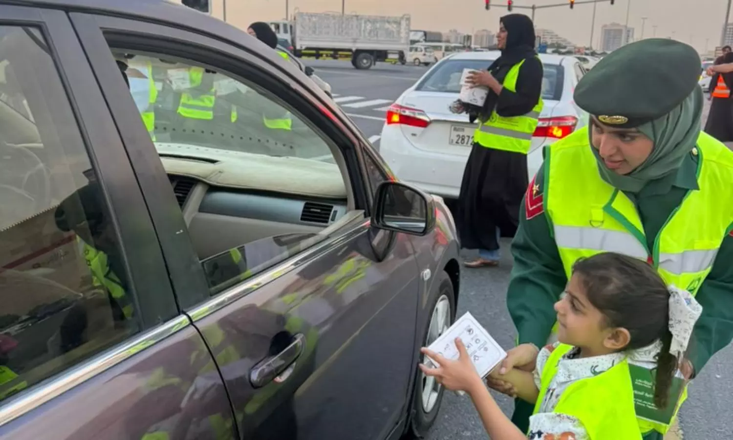 Dubai Police ensure safe Ramadan travels with iftar meals