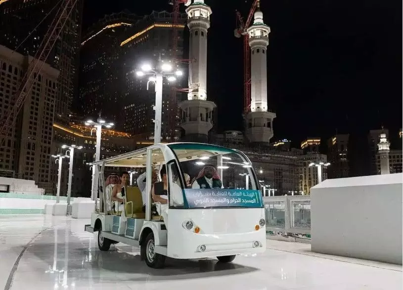 Makkah Grand Mosque introduces smart golf carts for Ramadan