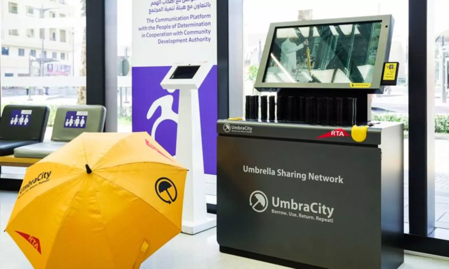 Dubai RTA introduces free umbrella access for public transport commuters