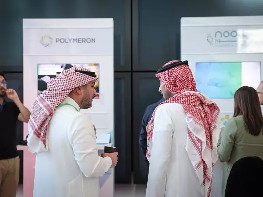 Saudi restricts human resources jobs to nationals