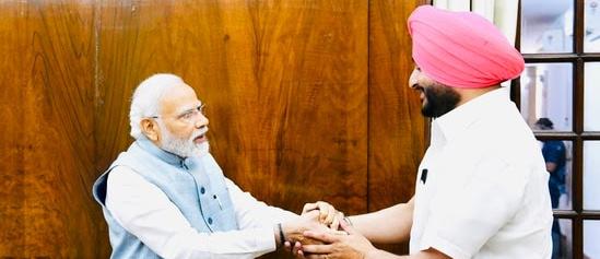 LS polls: Ludhiana MP third Punjab Cong leader to switch sides in 3 weeks LS polls: Ludhiana MP third Punjab Cong leader to switch sides in 3 weeks