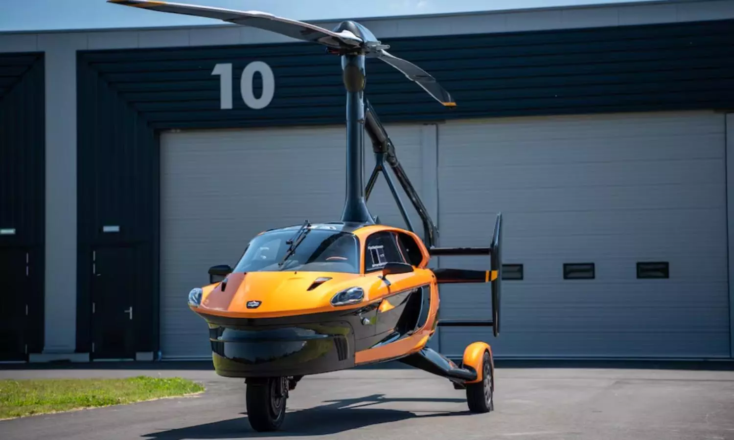 Dubai residents to soon experience door-to-door travel with worlds first flying cars