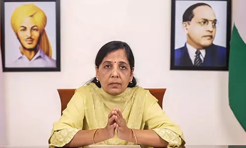 WhatsApp campaign started by Delhi CMs wife to obtain support for AAP leader