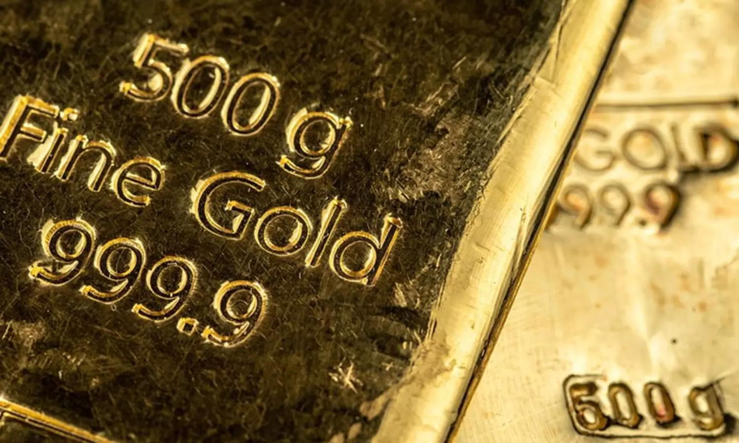 Yellow metal heats up to become red after record price surge amid Gaza war